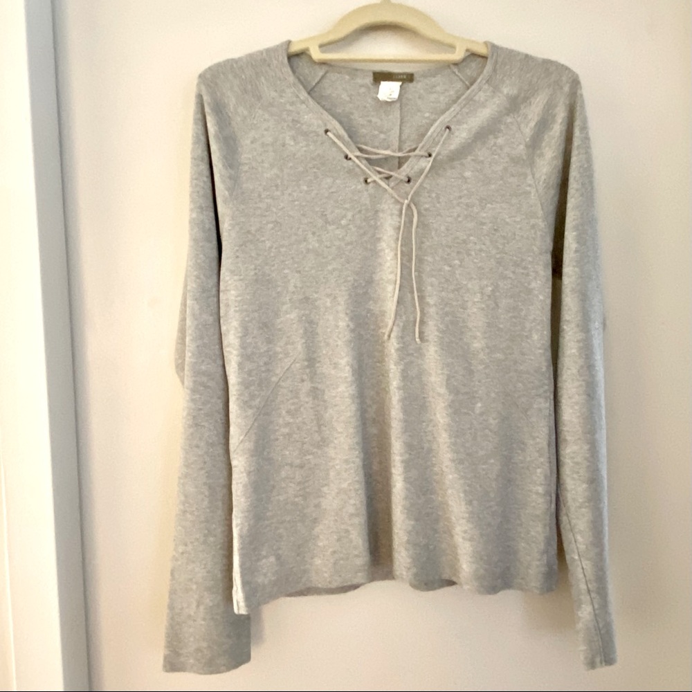 J Crew Women’s gray long sleeve top size Large.